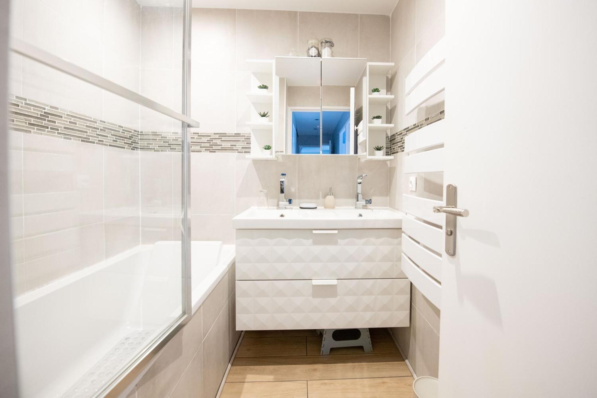 Apartament Elise De Roche Equipe Balcon Parking Rer B Le Bourget Zewnętrze zdjęcie