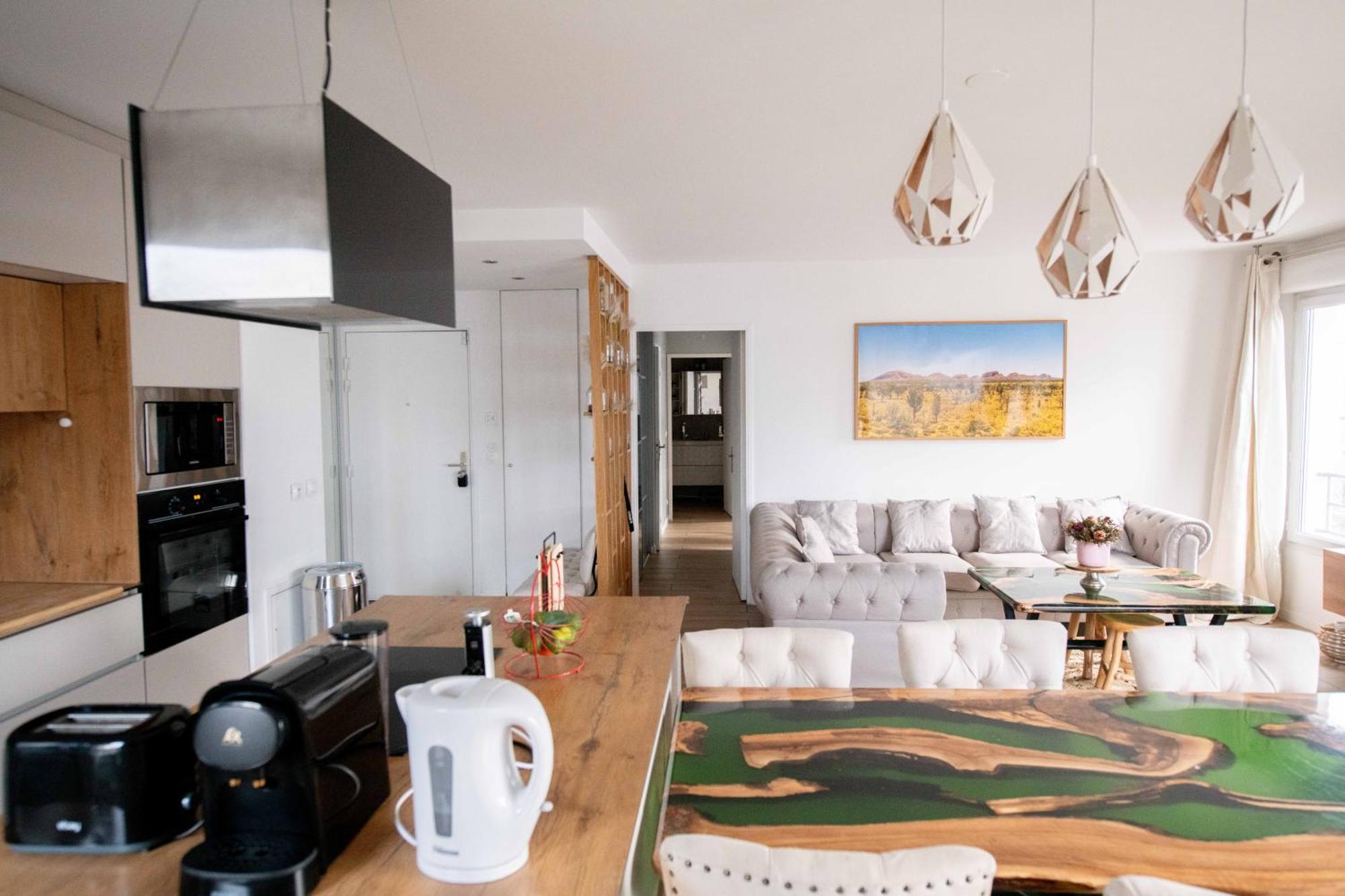 Apartament Elise De Roche Equipe Balcon Parking Rer B Le Bourget Zewnętrze zdjęcie
