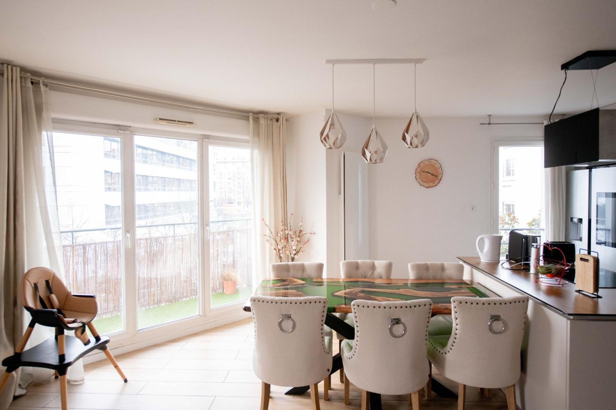 Apartament Elise De Roche Equipe Balcon Parking Rer B Le Bourget Zewnętrze zdjęcie